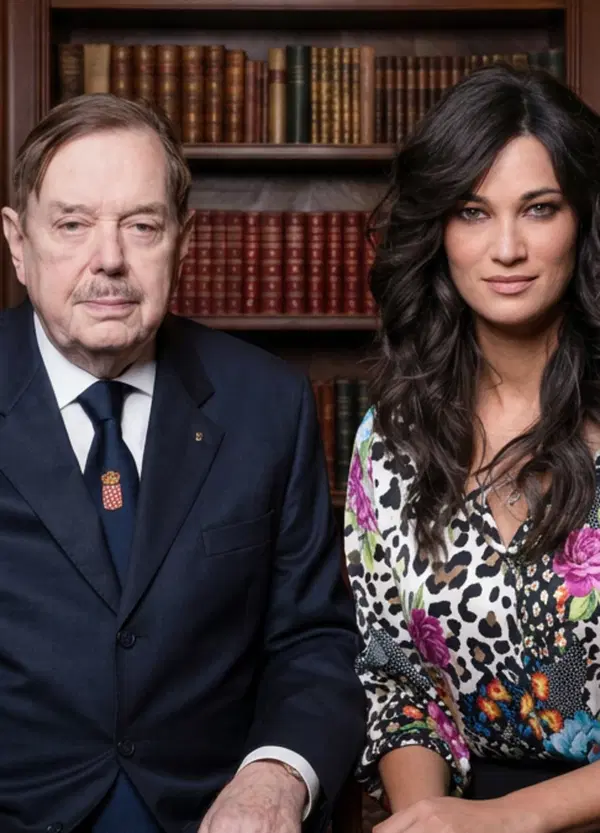  Ma davvero Manuela Arcuri si sposa col principe ultraottantenne? 