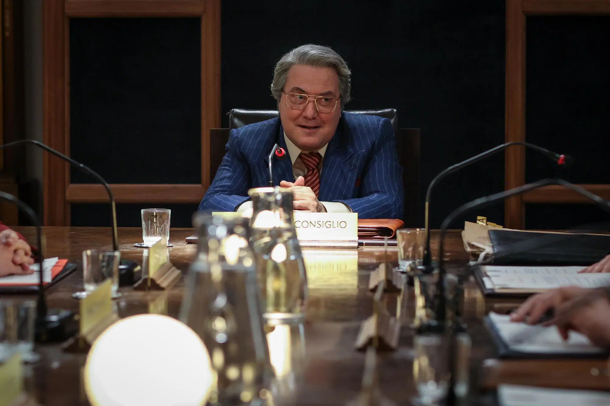 Corrado Guzzanti in "Il Ministero dell'Amore"
