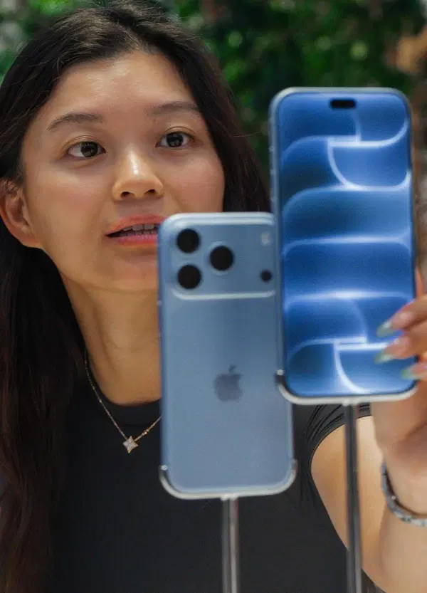 iPhone 18 Pro e iPhone 18 Pro Max sono un flop? Apple ha gi&agrave; tagliato gli ordini per colpa di una &ldquo;domanda debole&rdquo;. E spuntano i dubbi sull'iPhone pieghevole: vale davvero 2mila dollari?