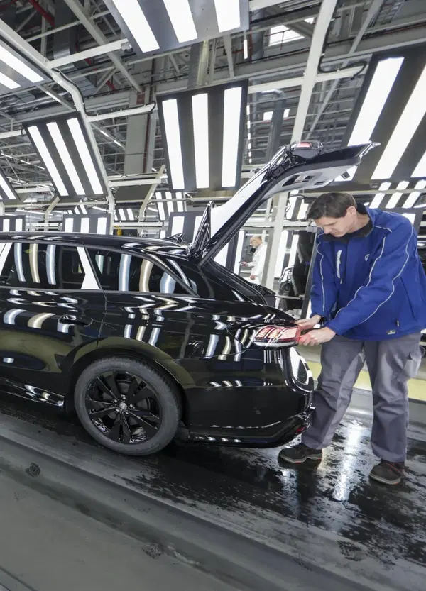 BMW, Mercedes e Volkswagen. I numeri fanno paura. &Egrave; arrivato il grande gelo per le auto tedesche?