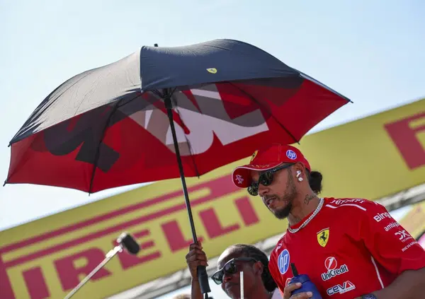Le cannonate di Ralf Schumacher su Hamilton in Ferrari: &ldquo;Vuole fare il capo, deve smetterla. Col team c&rsquo;&egrave; attrito&rdquo;