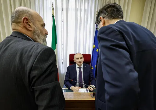 Ma che Paese &egrave; quello dove le Commissioni d'inchiesta si sostituiscono alla magistratura?