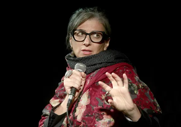 Francesca Albanese turista per sempre a spese pro-Pal: davvero ha nascosto 2,5 milioni di euro all&rsquo;ONU? Il dossier di UN Watch
