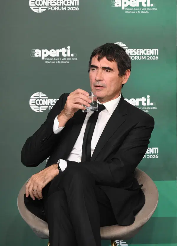Abbiamo letto veramente bene il programma politico di Avs, tra promesse irrealizzabili, sogni bagnati socialisti e due proposte appena sufficienti. L&rsquo;analisi punto per punto