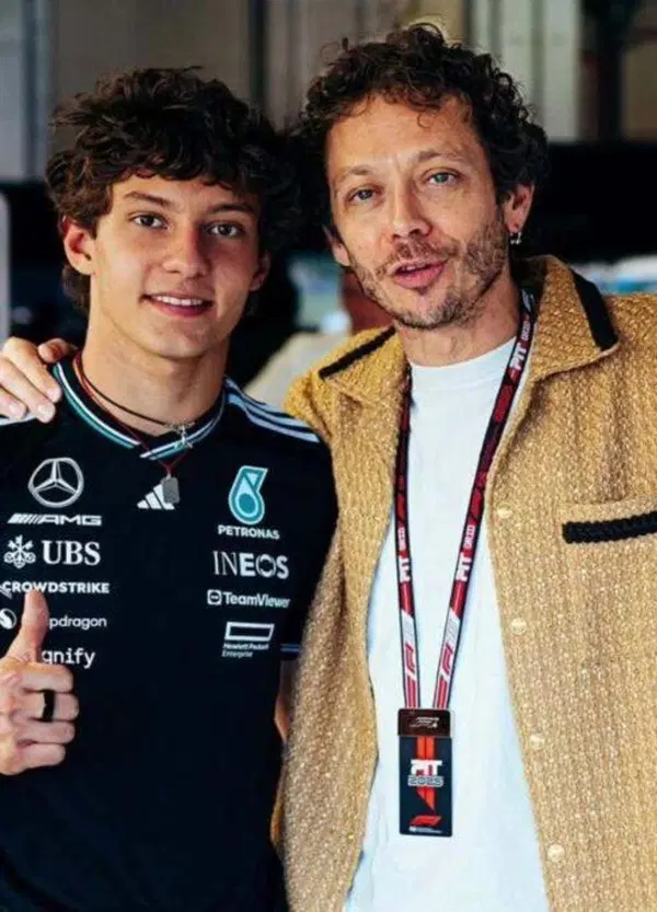 &ldquo;&Egrave; un sogno!&rdquo;. Valentino Rossi a cuore aperto su Kimi Antonelli, che ad Austin si gioca il Mondiale e avverte i rivali: &ldquo;Tante gufate, ma sono gasato&rdquo;
